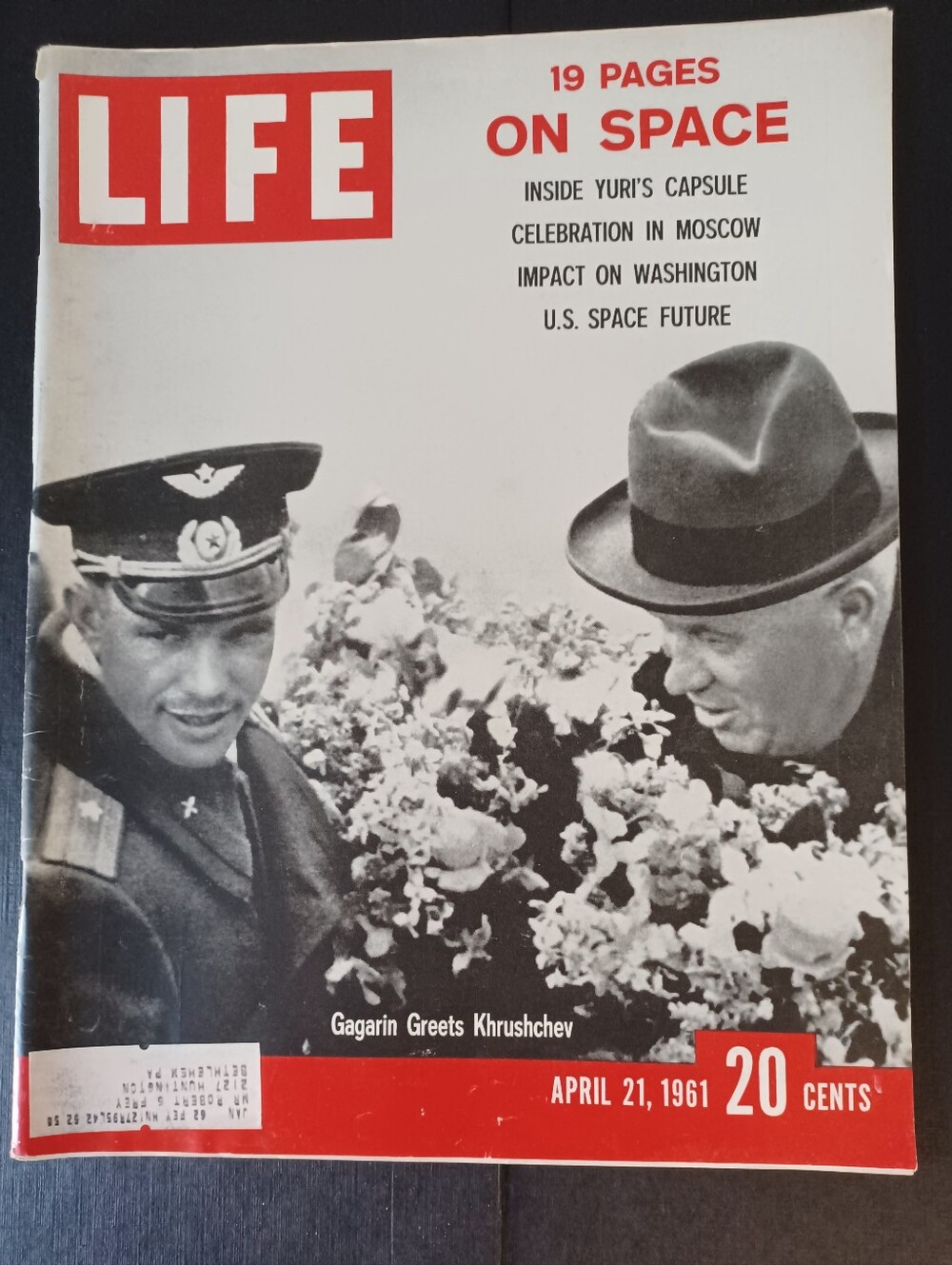 Life Magazine April 21, 1961 19 Pages on Space Yuri Gagarin NASA